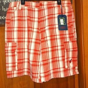 A Precie Neto Gas Man Classic Check pair of men's shorts in a size XL. NWT